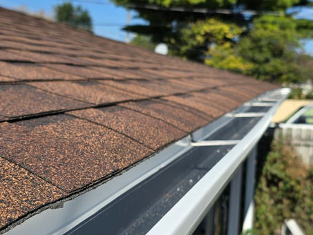 ✅ Standard Gutters vs. Oversized Gutters: Which Is the Best Choice for Your Home?
