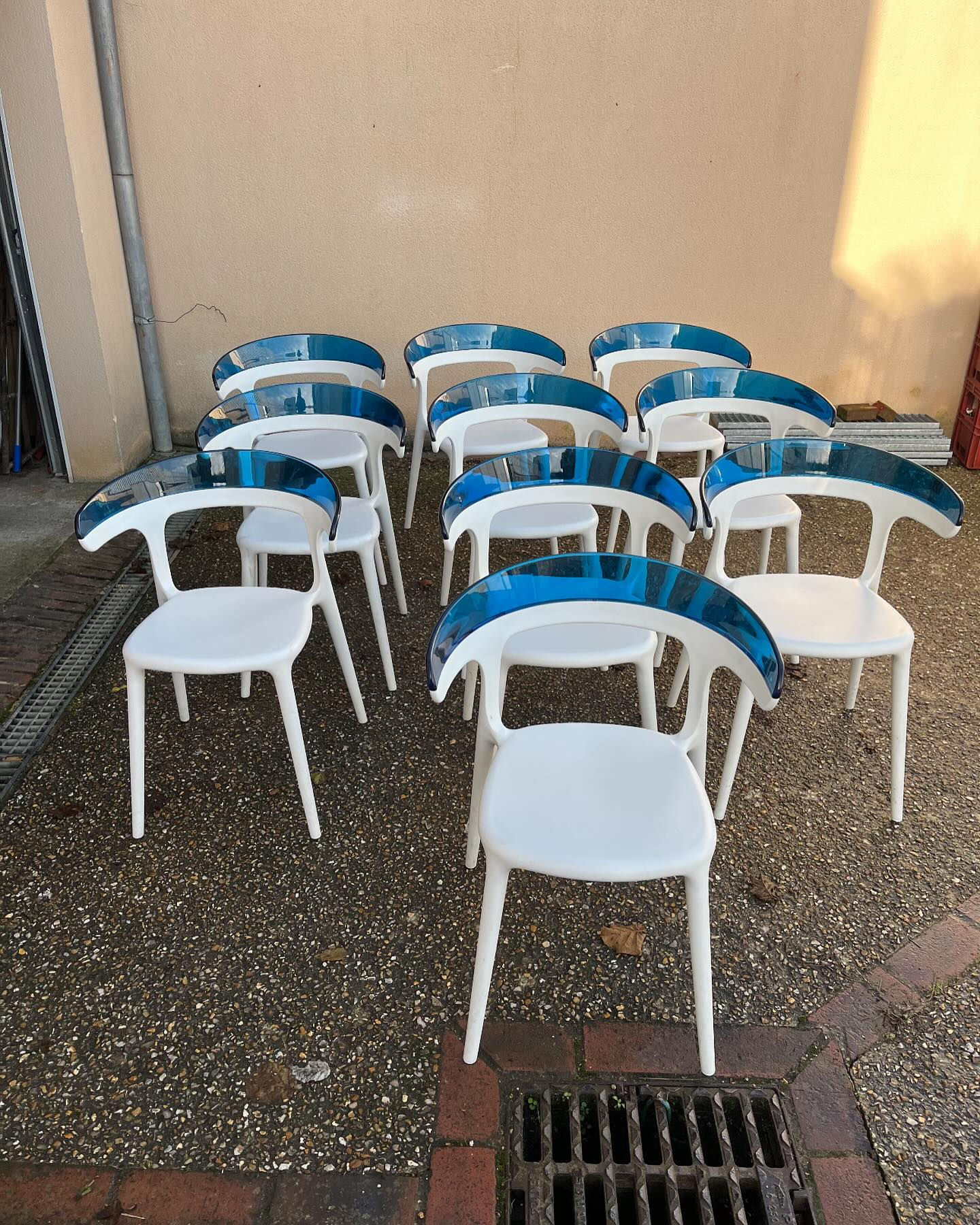 Chaise Luna au design original par Papatya.