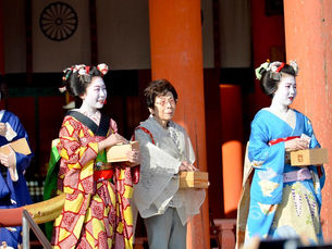 9 Must-Experience Events in Miyajima Island