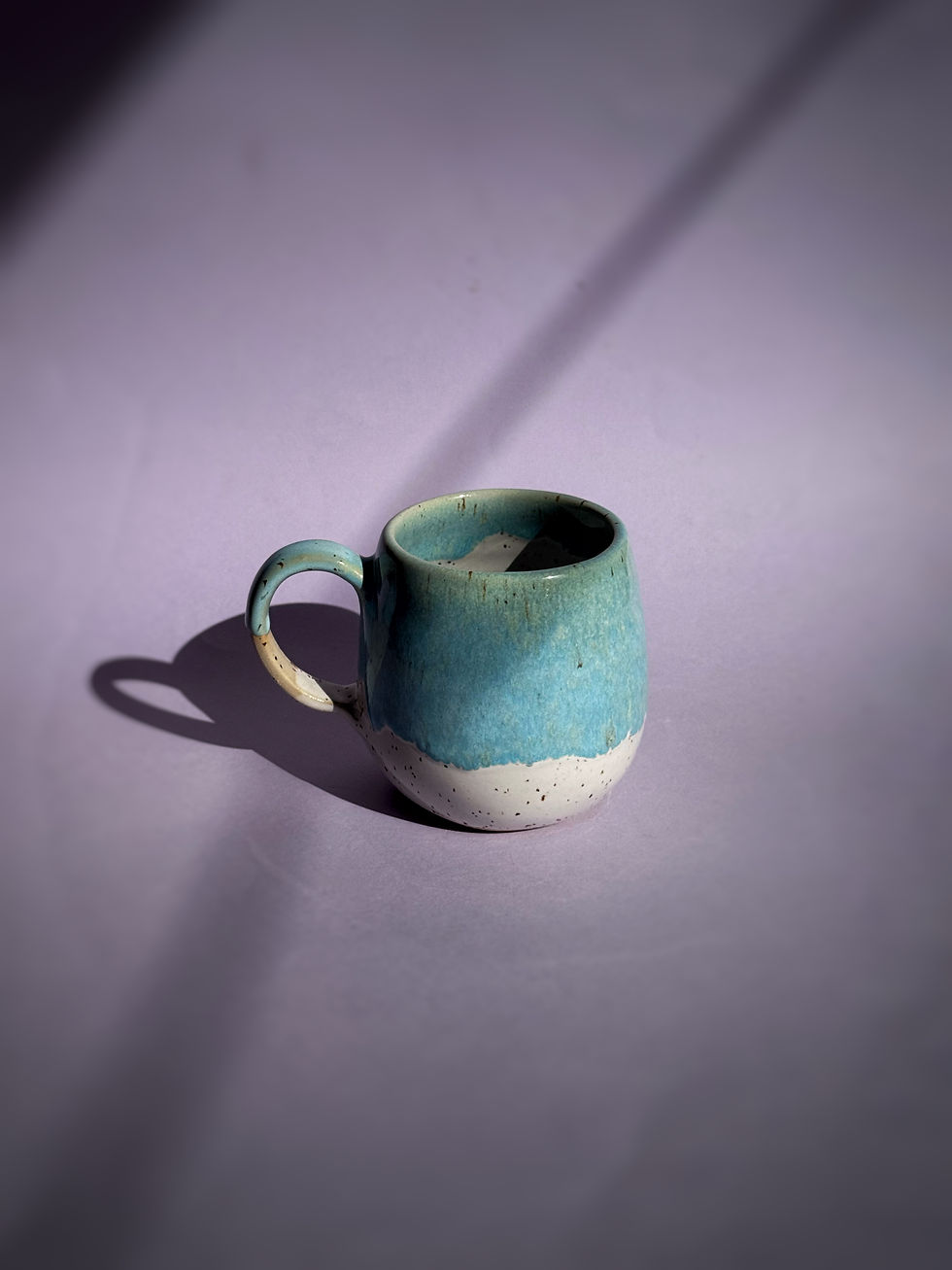 Thumbnail: Mug - White dripping Baby Blue