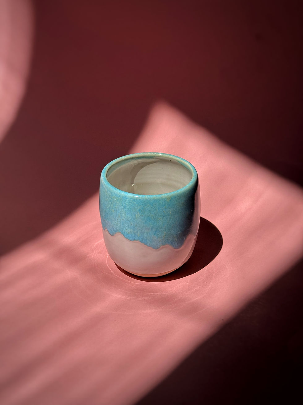 Thumbnail: Cup (No handle) - White Dripping Baby blue