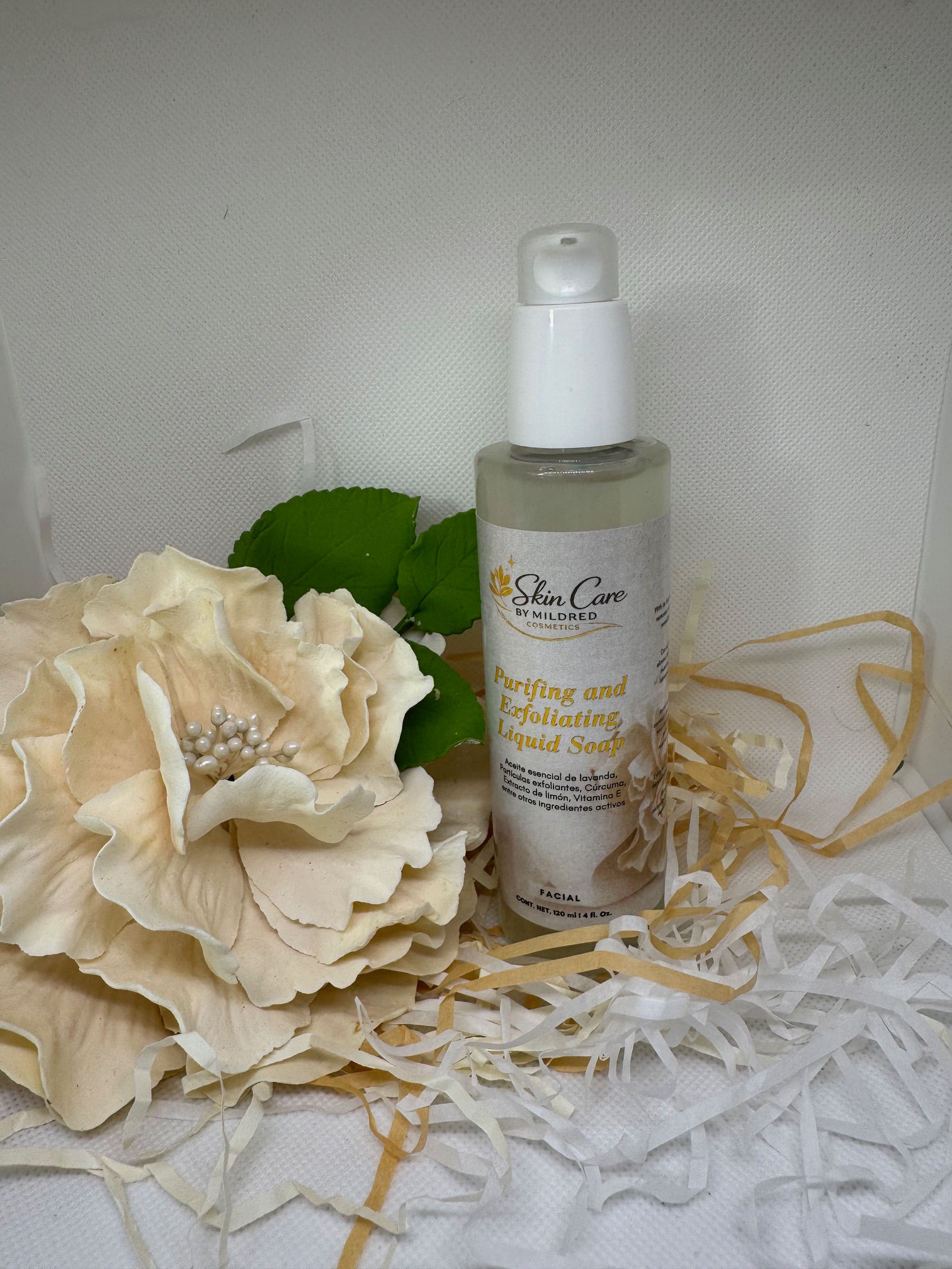 Purifing and Exfoliating liquid Soap