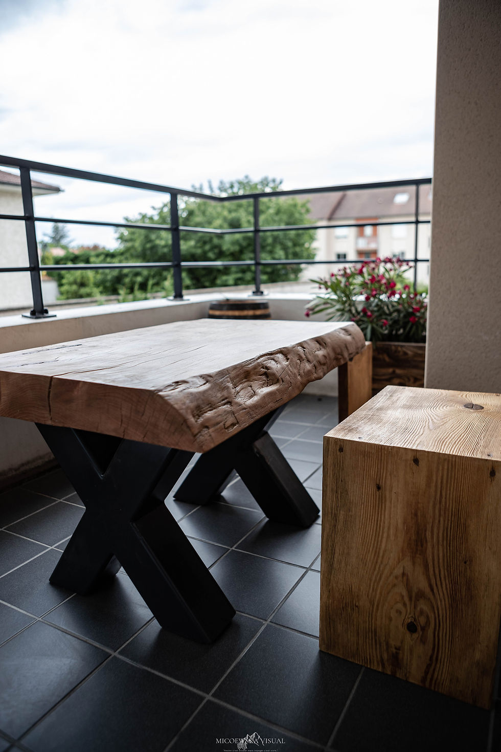 TABLE BASSE