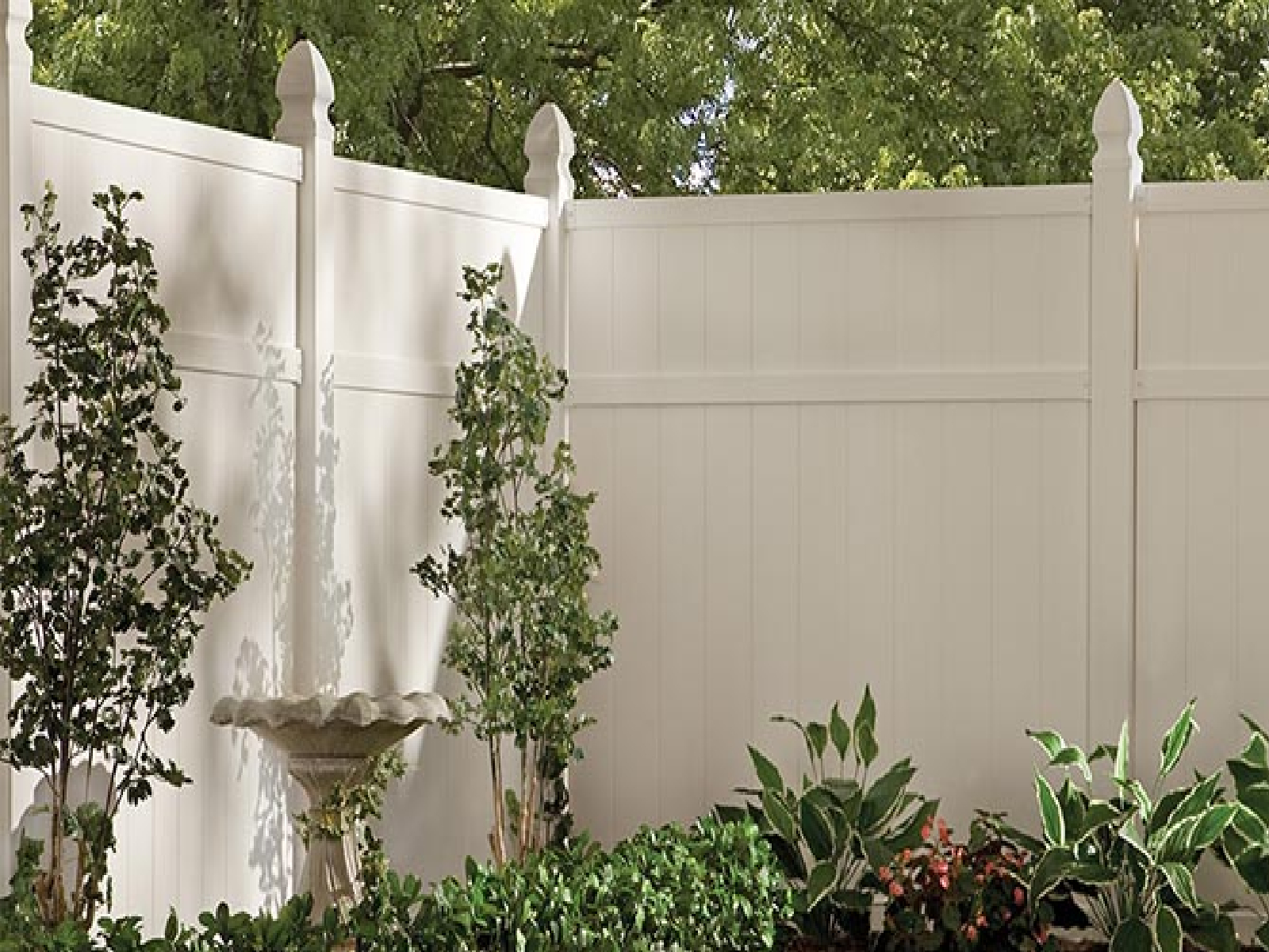 Install Vinyl Fence 2