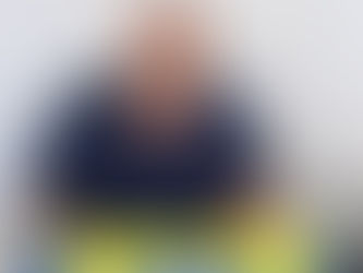 Precisa-se de operários