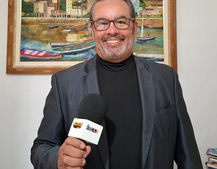 "Jornalista, apresentador e embaixador cultural Nilson Carvalho, da TV Bahia 3 e do Grupo Papo de Artista Bahia."