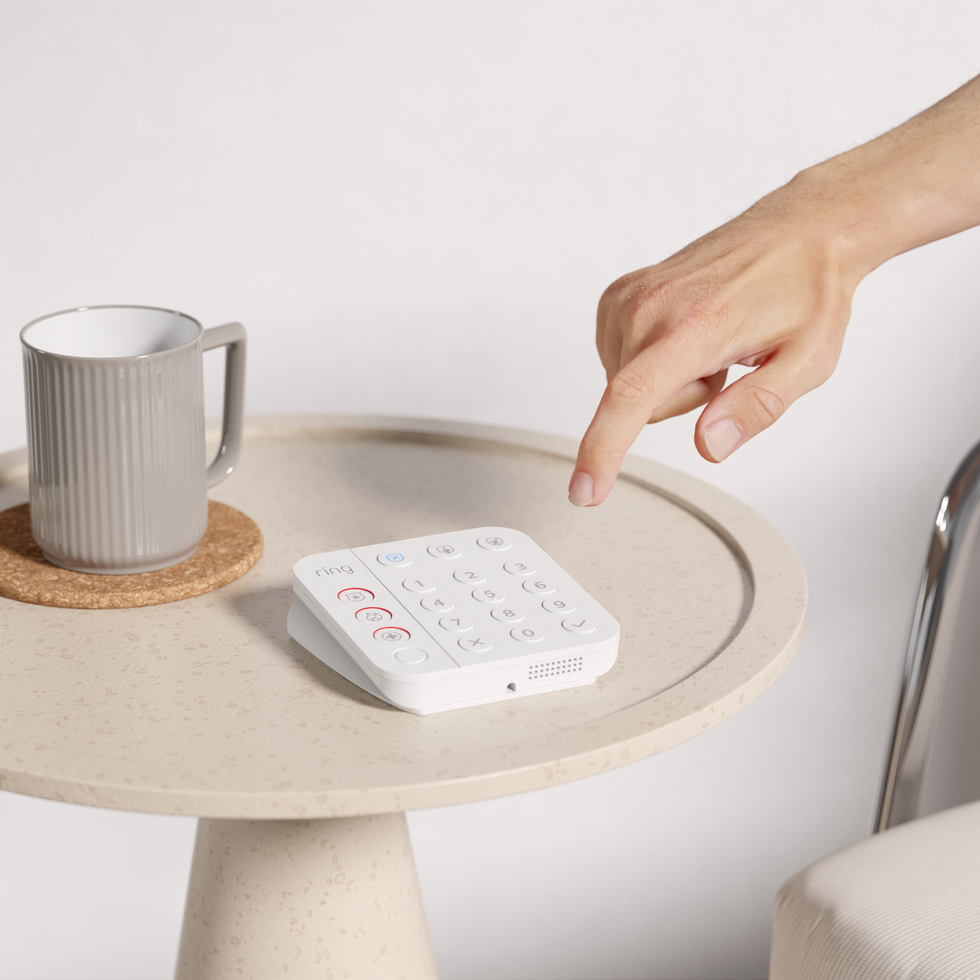 keypad with hand_1_SSrBE9T0_Gk23ZRuJ_bHzidje0