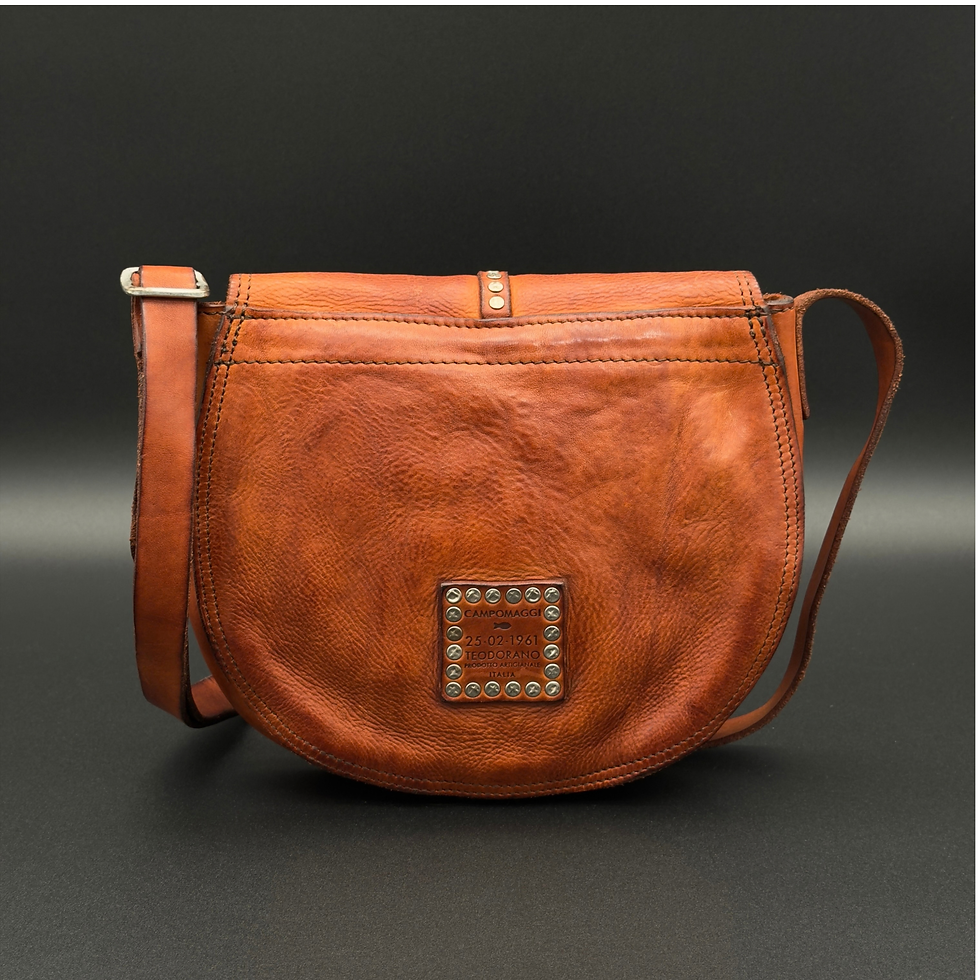 Thumbnail: Campomaggi Linda Leather Shoulder Bag Cognac back view