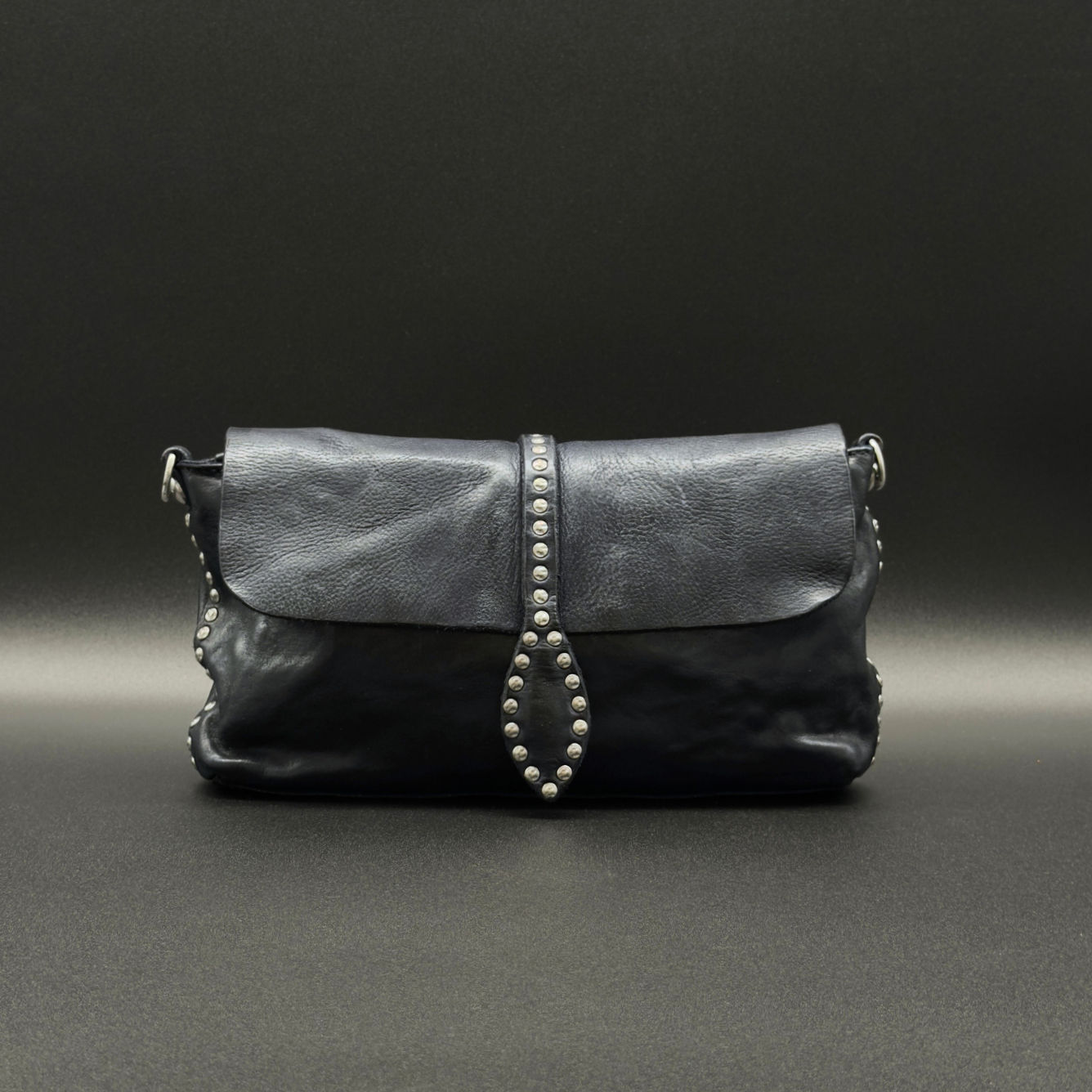 Campomaggi Artemisia Leather Bag Blu front view