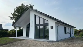 Front View of Sustainable AAC Home Built in 3 Months | Energy-Efficient Construction in Ahrensbök, Germany