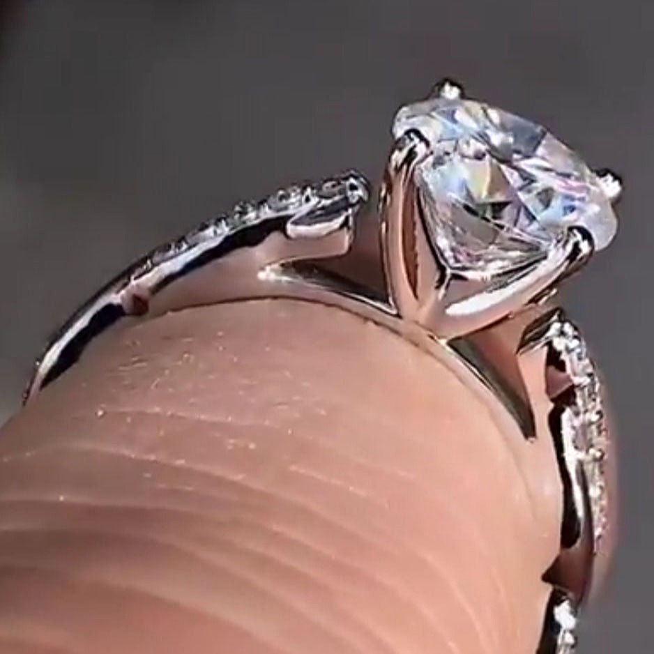 Miniatura: Anillo Oro Compromiso Moissanita Redonda de 1.00ct.
