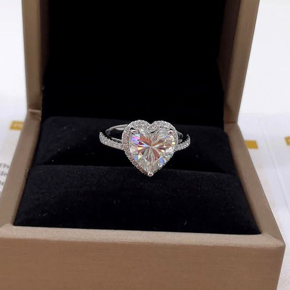 Miniatura: Anillo Oro Compromiso Moissanita Corazón de 1.00ct