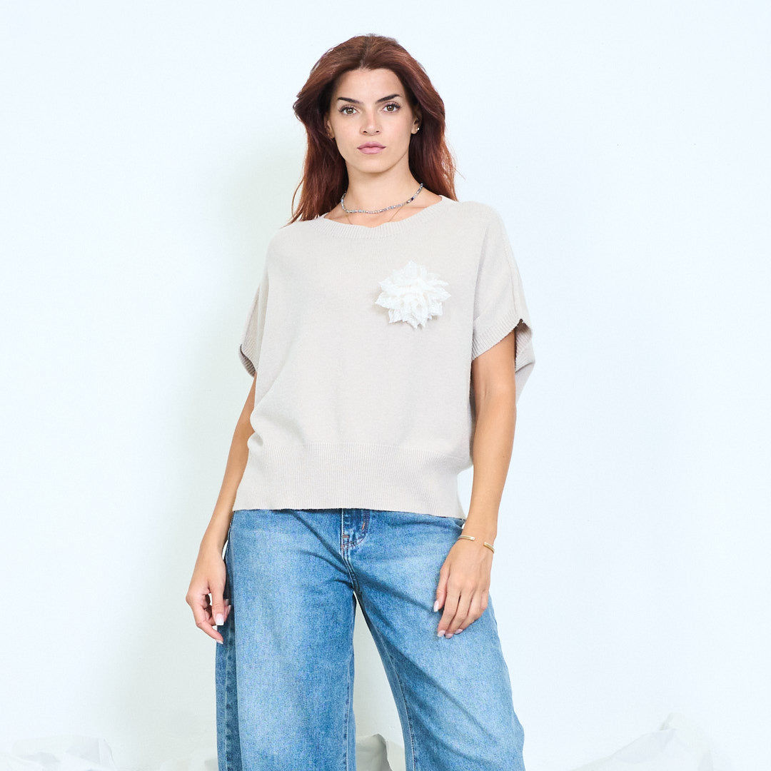 3D flower appliqué batwing knit top