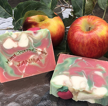 RedApple.jpg