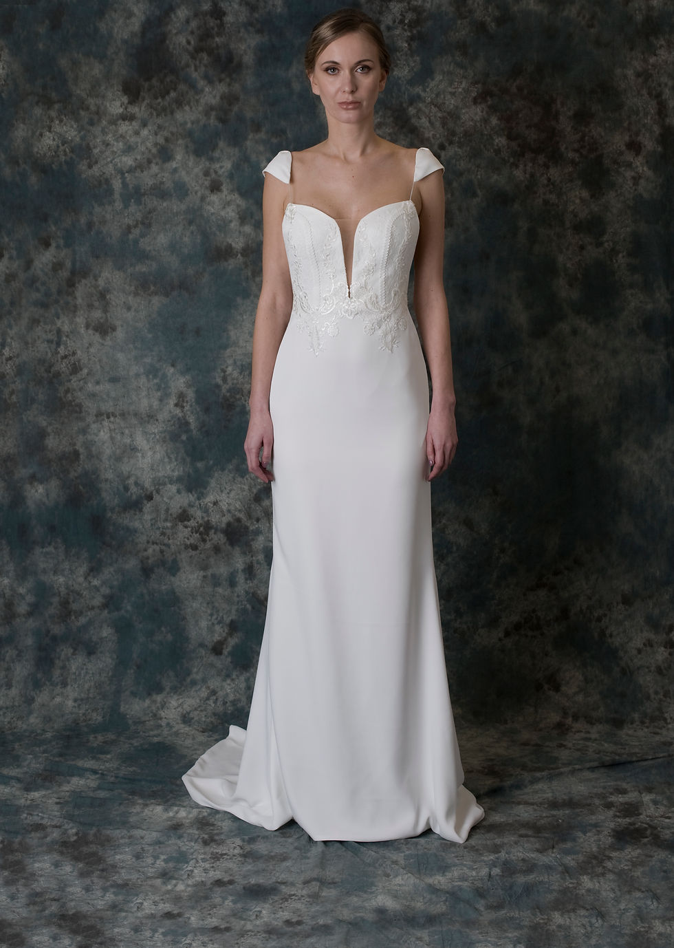 Thumbnail: fishtail wedding dress