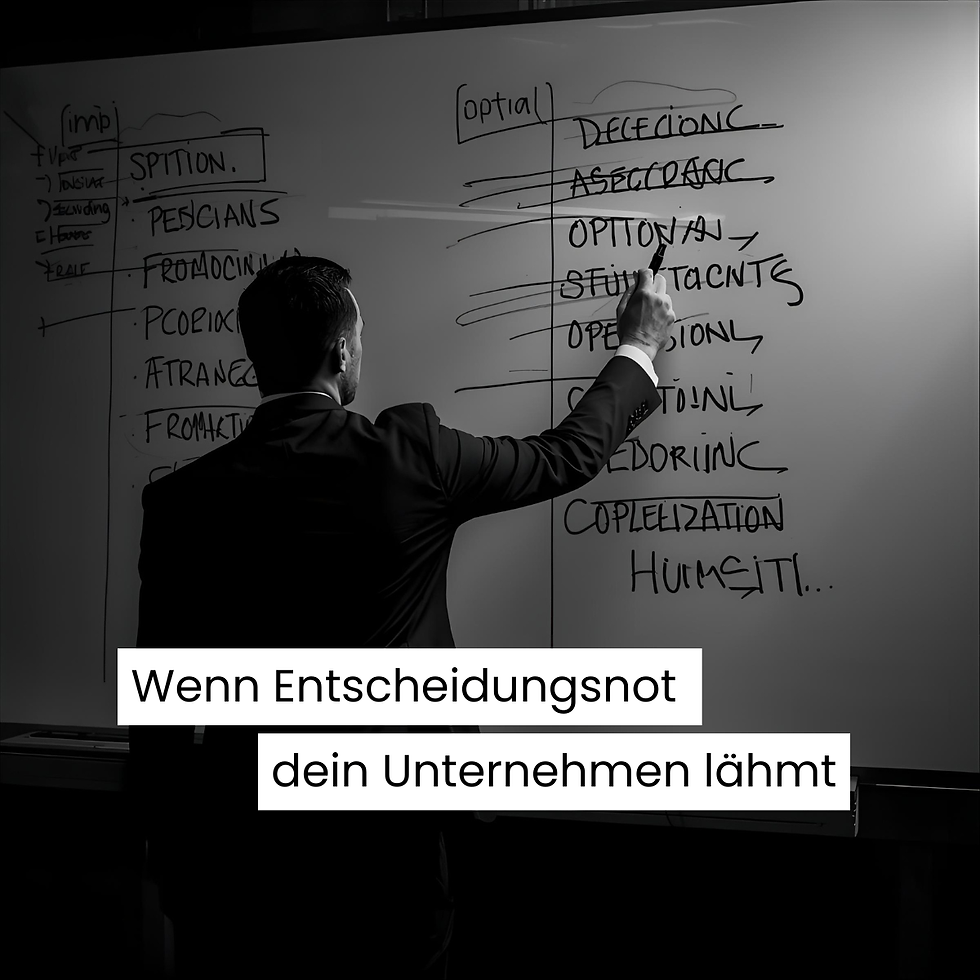 Symbolbild zum Thema Entscheidungslähmung: Ein Manager streicht auf einem Whiteboard voller komplexer Optionen mehrere Punkte durch, um Klarheit zu schaffen. Dies visualisiert den Akt der Entscheidung und die Überwindung von Unentschlossenheit. Der Text "Wenn Entscheidungsnot dein Unternehmen lähmt" benennt das Kernproblem.
