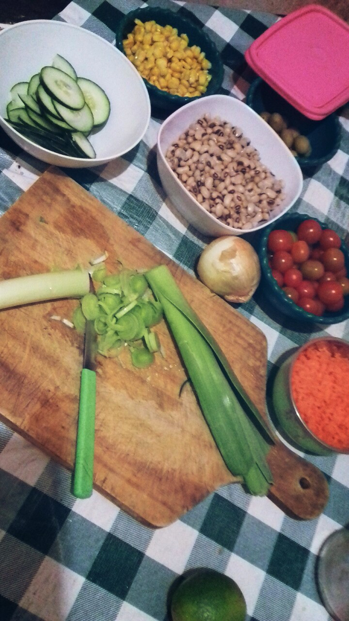 Cozinhe mais. Cozinha Minimalista, alimentação consciente, minimalismo