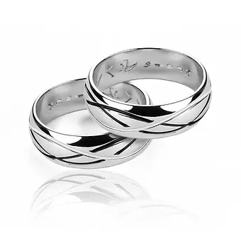 anillos de boda yin yang de oro de 18k! En Joyería Caracas, ofrecemos la más alta calidad en joyería de oro 18k