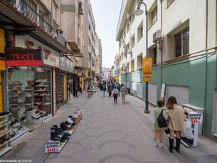 Alsancak Bornova Sokağı'nda Trans bireylerin evleri mühürlendi! Bu bölgede mülkü olanlar için değer artışı bekleniyor