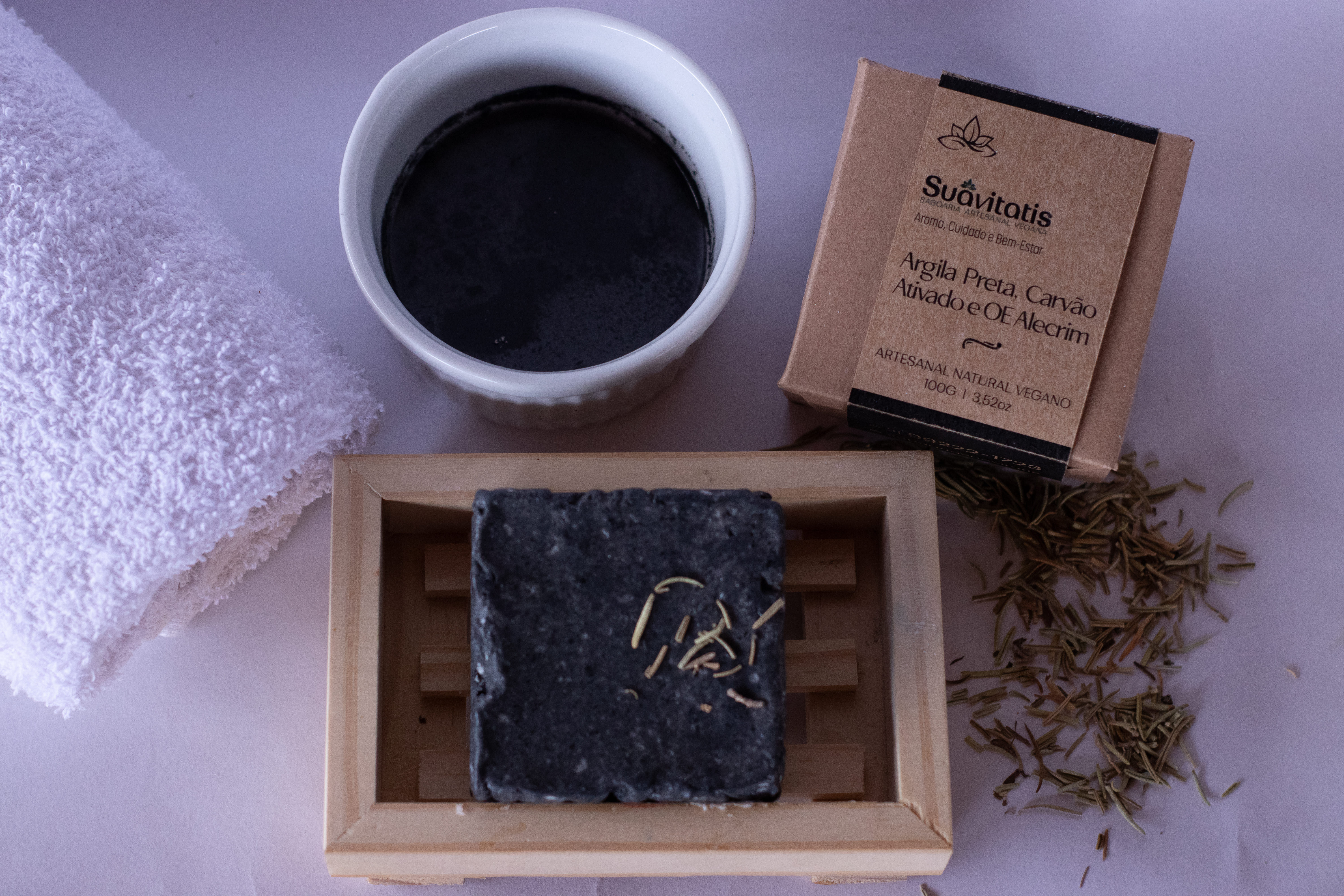 SABONETE DE ARGILA PRETA, CARVÃO ATIVADO E ALECRIM