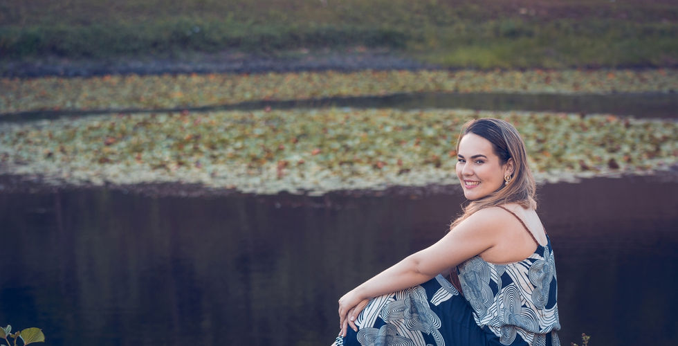Ensaio fotográfico feminino ao ar livre