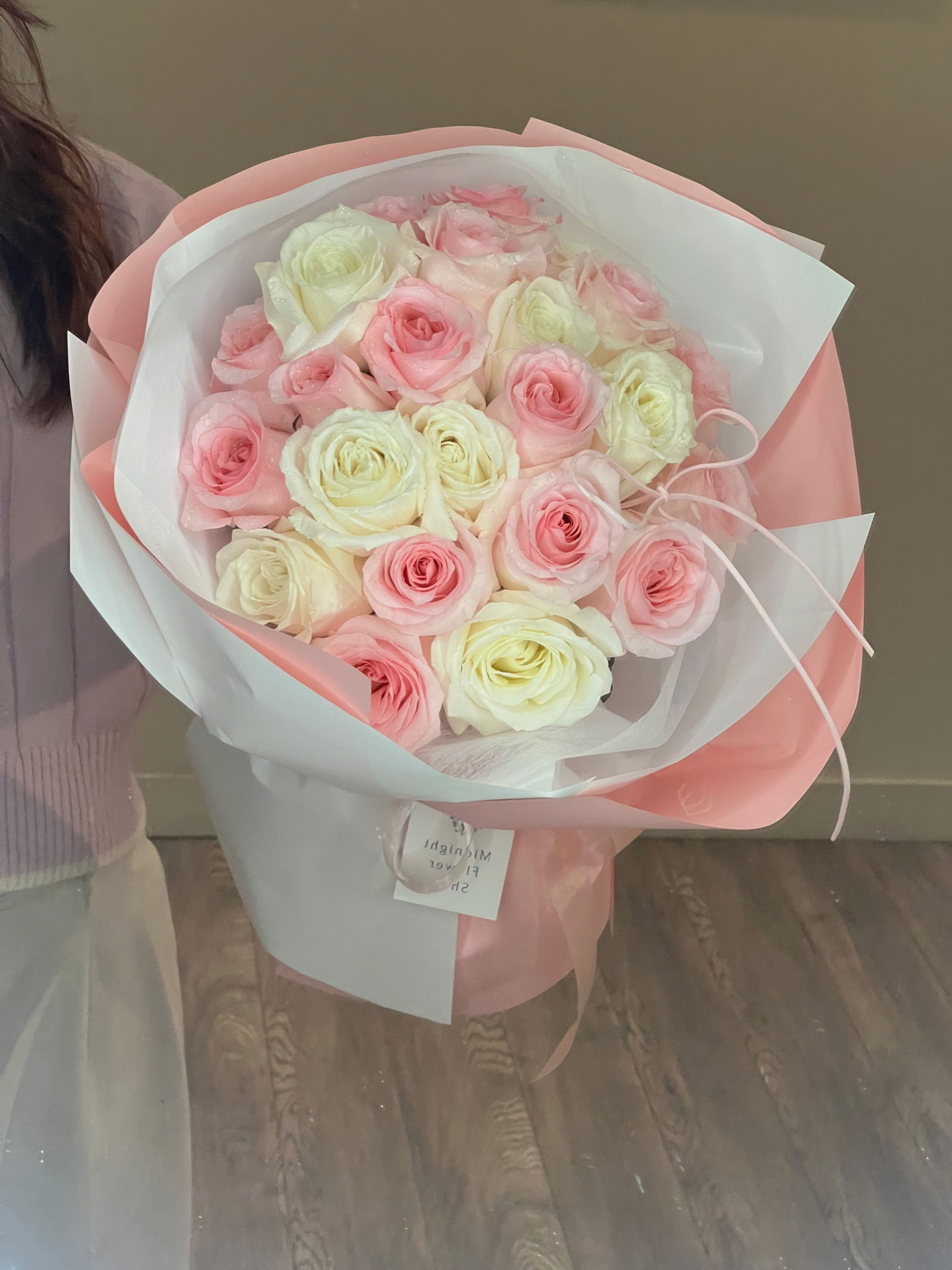 XL Pink and White Roses