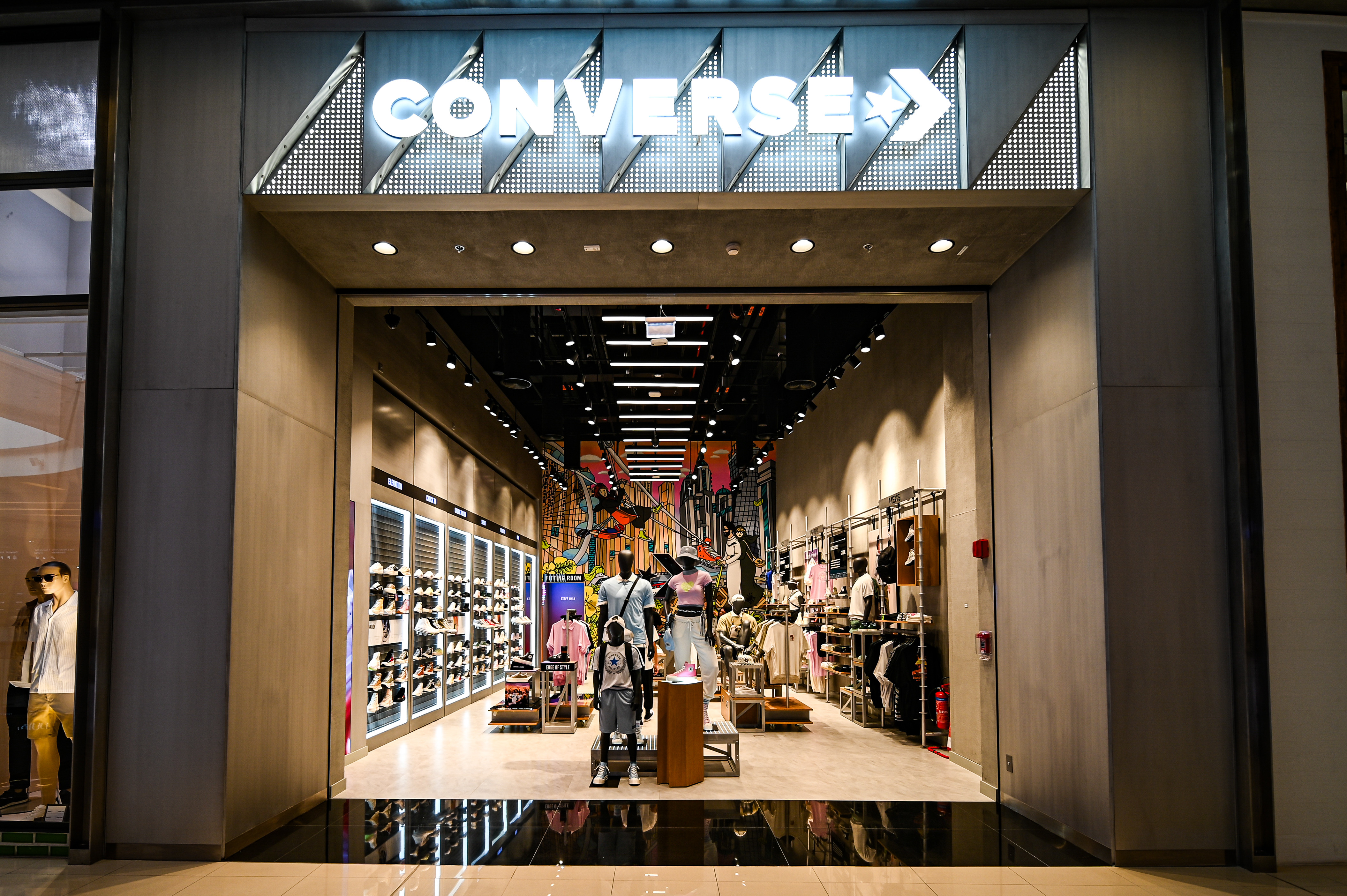 Converse Japan Place Vendme The Converse Store Converse Dubai