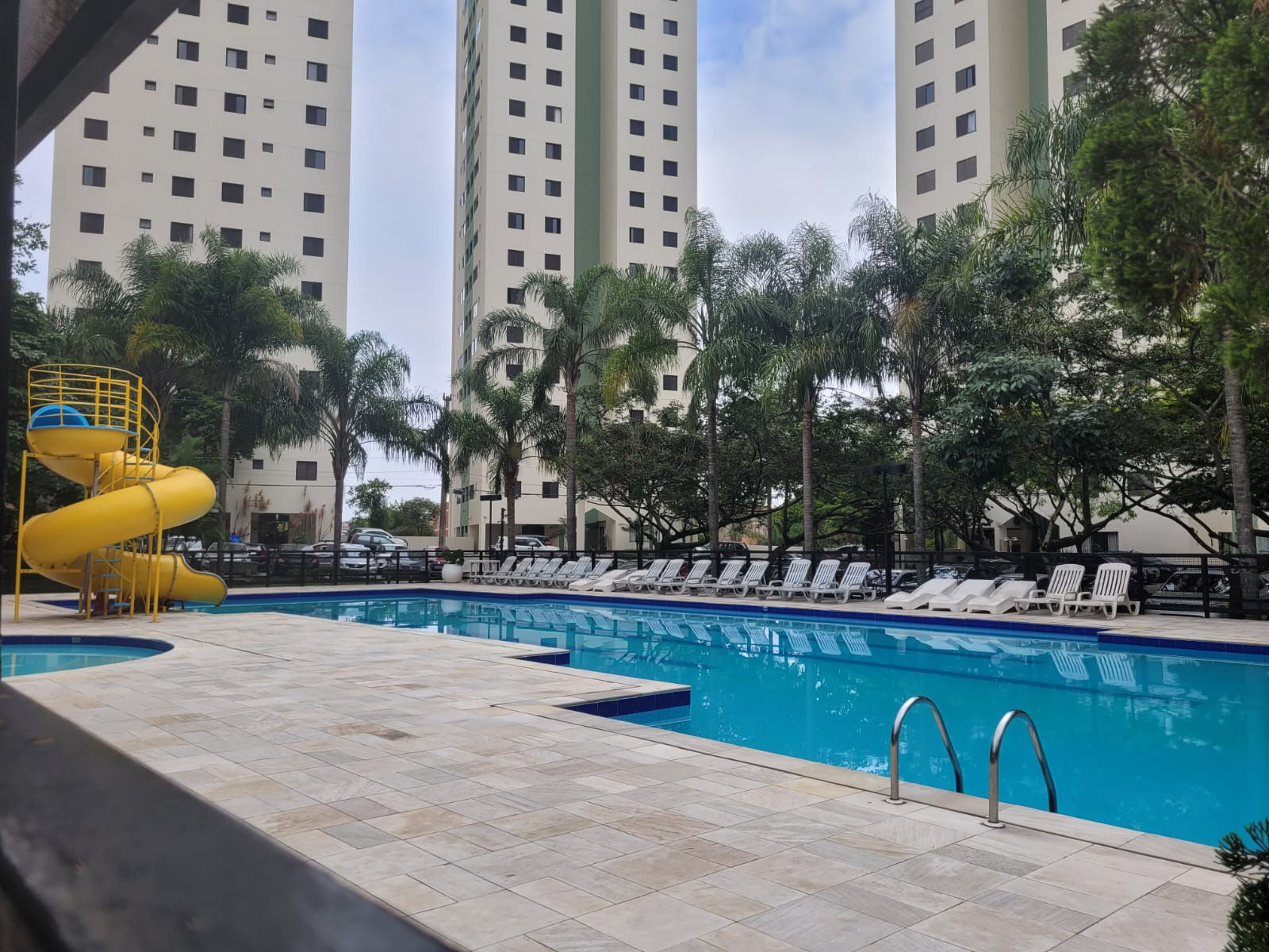 Vende Apto - Av Guarapiranga 2616 - Cond Guarapiranga Park