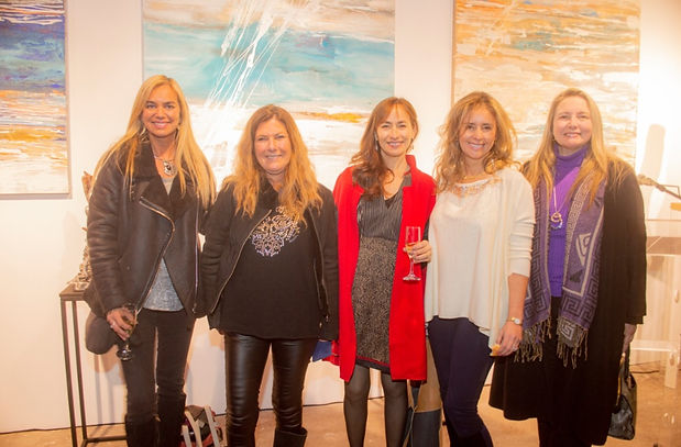 Paola Yancovic, Margarita Garcés, Pamela Marfil, Daniella Guerrero Cariola y Catalina del