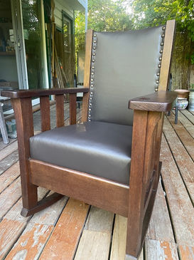 leather spring frame chair