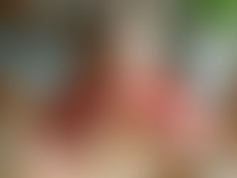 Barn bygger med træklodser – kreative ting med børn styrker læring og fantasi