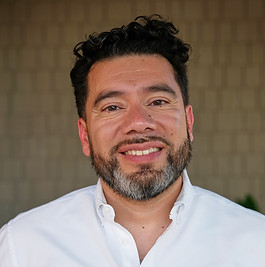 Felix Flores Headshot.jpg