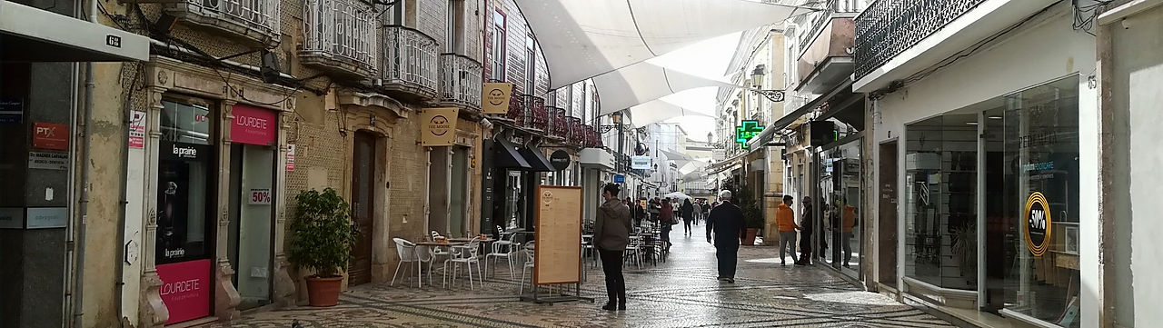 Rua do Comercio em Faro_Rooms Heart Apar