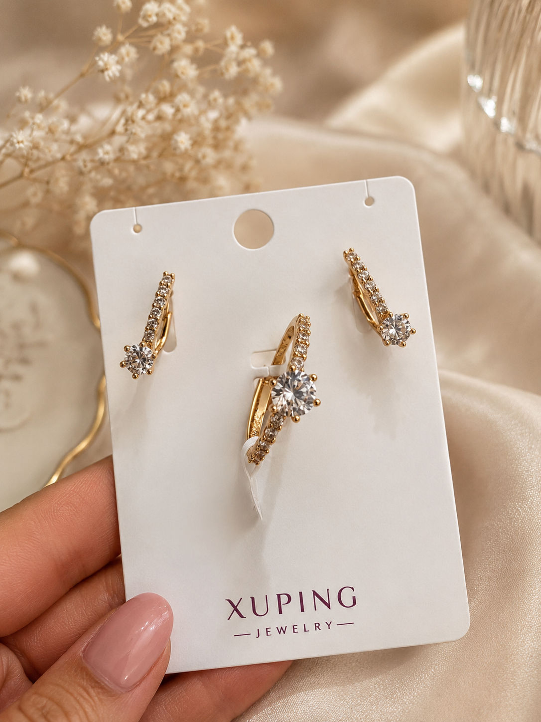 Set Anillo y argollas Circones y piedra blanca Xuping (talla 7)