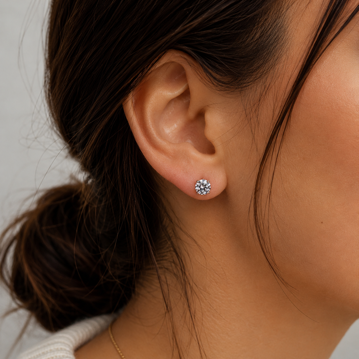 Aretes Xuping de piedra blanca 