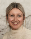 Cécile Champs des Tournesols.png