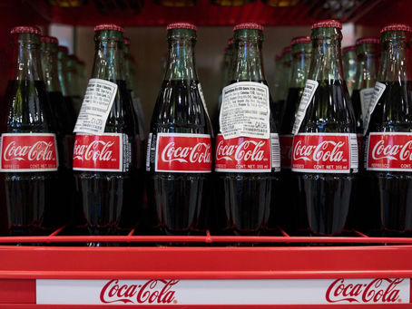 Coca-Cola se compromete a reducir 30 % las calorías de sus bebidas
