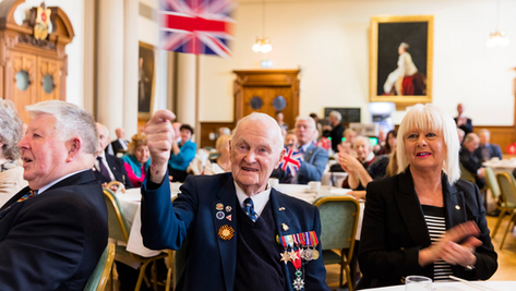 COMMUNITY BY MARTIN PARR