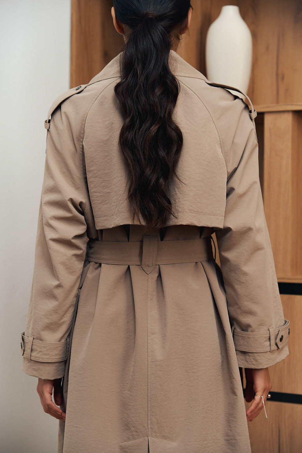 Прев'ю: Бежевий тренч вільного крою на підкладці