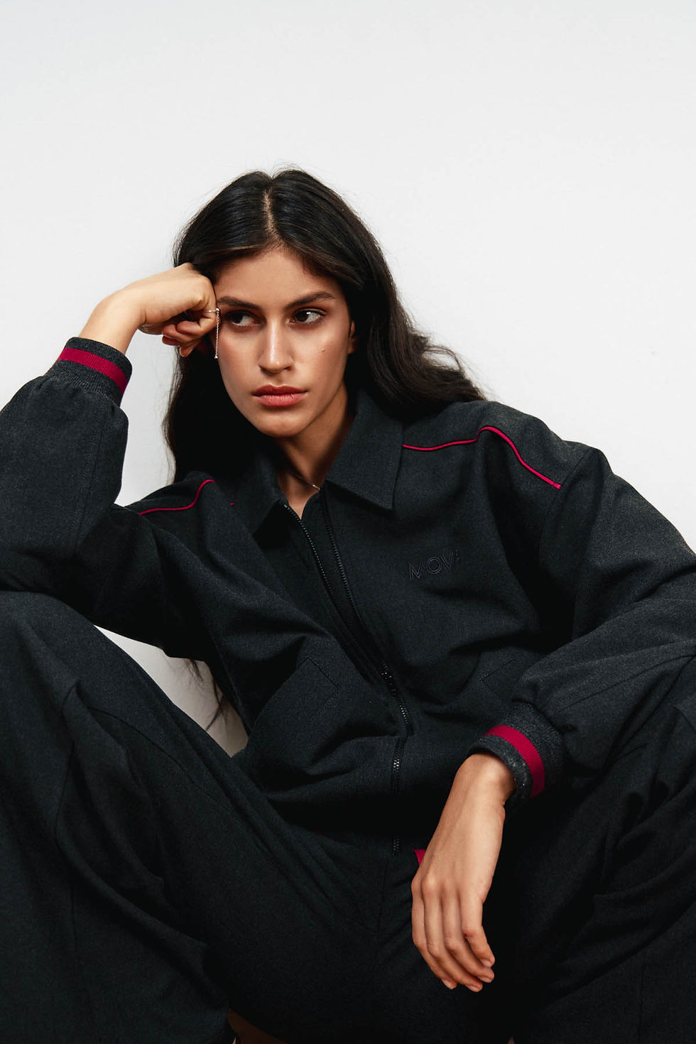 Прев'ю: Темно-сірі  штани з декоративним кантом