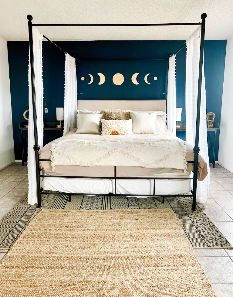 King Bed Room