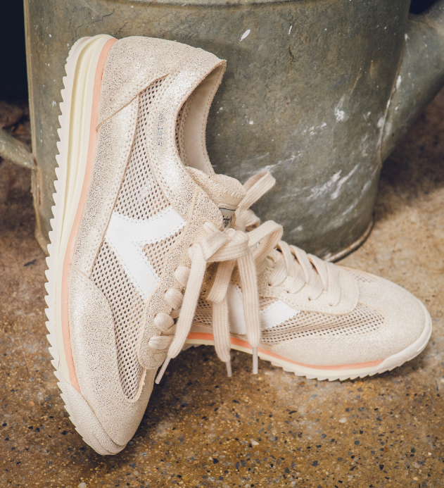 Miniature : VICTORIA