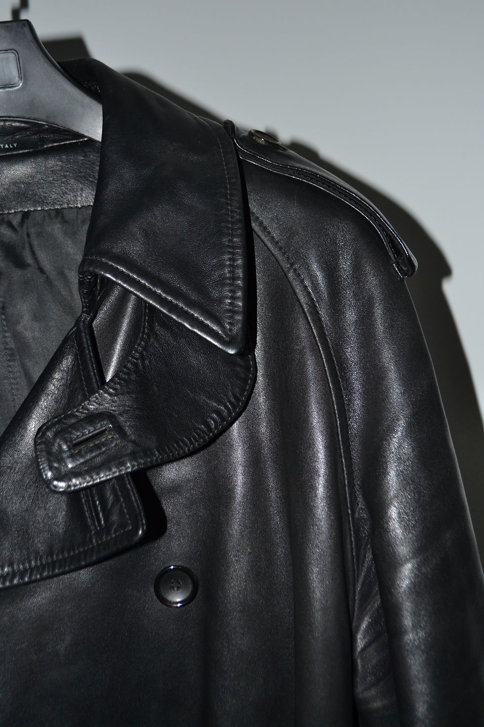 Thumbnail: Gucci by Tom Ford FW2003 Leather Trench Coat