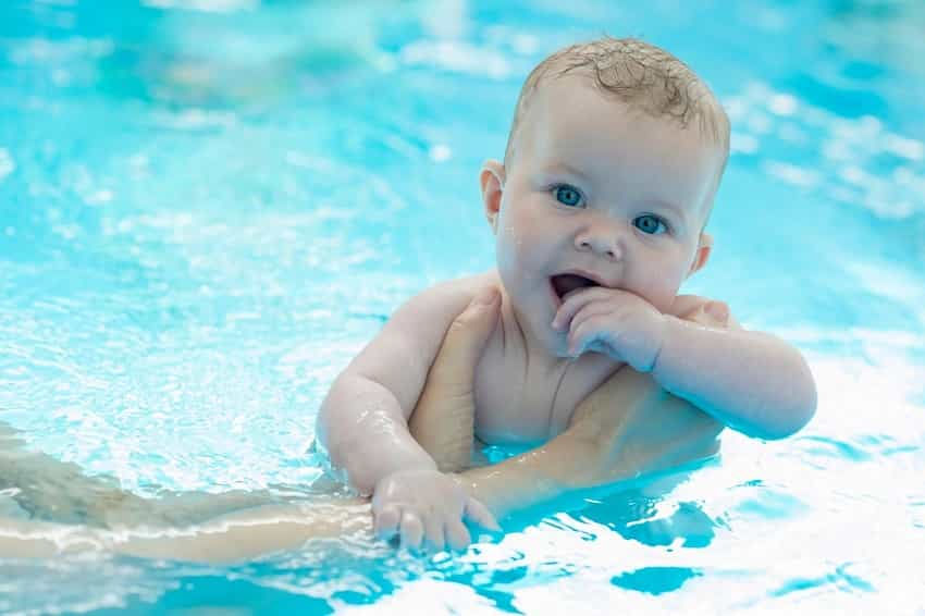 7-Benefits-of-Baby-Swimming.jpeg
