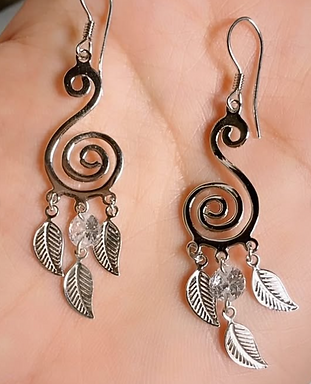 Roop Jewellery 01.png