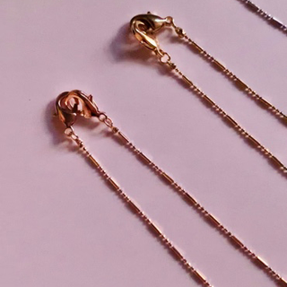 Gold Mask Chain, Small business