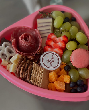 Brie & Luxe Grazing 04.png