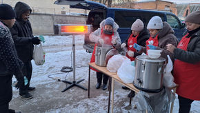 Frozen streets to fireside chats – Northern Hemisphere Salvos at work