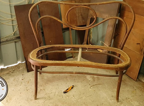 תיקון כסא ישן בסגנון טונט