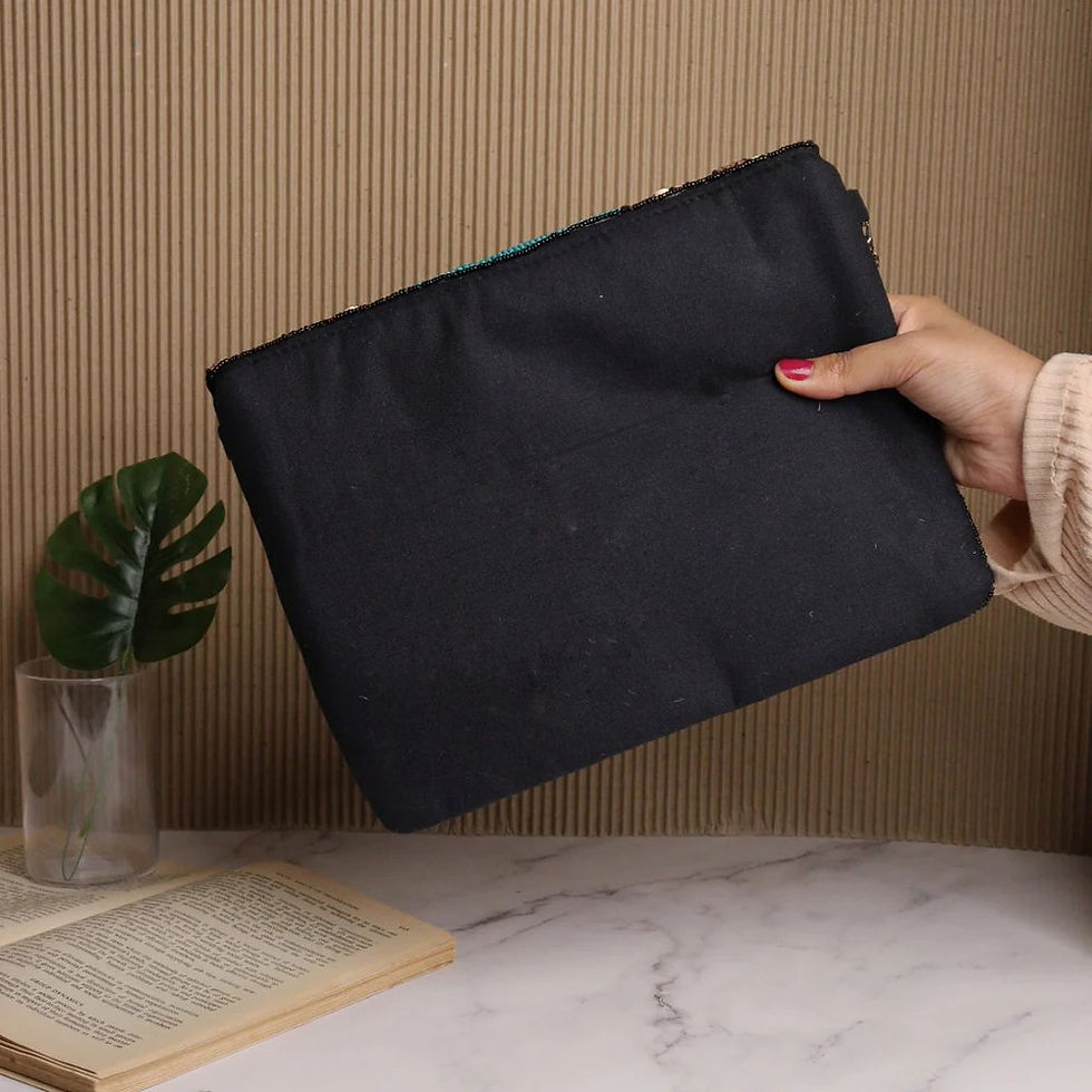Thumbnail: Paradiso Hand-Beaded Clutch